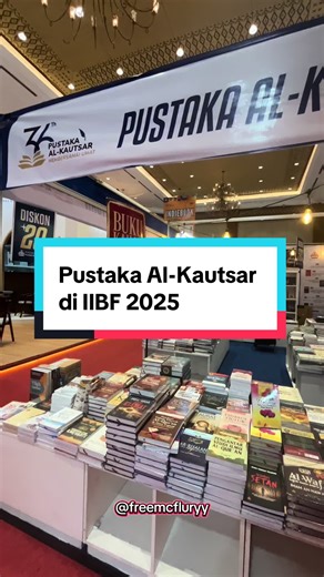 Buku islami banyak banget di @IIBF , khususnya penerbit Pustaka Al Kautsar 😍 #rekomendasibukuislami #iibf2025 #komikislami