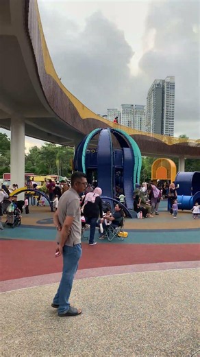 New looks at Danga Bay Public Park #3