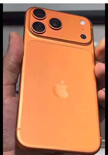 🍊🍊🍊🍊17 Max 📍 وصف تفصيلي للوصول لمركز Proline (وابور المياه): عشان متهوش كتير في الإسكندرية، ده أسهل وصف لينا: لو جاي من شارع أبوقير: هتنزل عند باب شرق، وتتمشي لحد فتح الله (إحنا أمامه مباشرة). لو جاي من طريق البحر: هتنزل عند سوتر، ومن هناك تركب 'كابو' هينزلك قدامنا بالظبط. لو جاي من محطة مصر أو الموقف: هتركب 'حضرة' وهتنزل برضه في وابور المياه. العلامة المميزة: إحنا أمام فتح الله ماركت، وبجوار حمدي الرفاعي للسيارات. 📞 للتواصل والاستفسار: 01032671797 #iPhone_Repair #Proline #foryou #تصليح #i