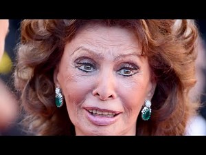 Sophia Loren In Swimsuit Leaves Nothing To Imagination