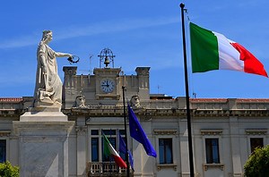 La donna turrita | Perché l’Italia è rappresentata come una figura femminile? - Linkiesta.it