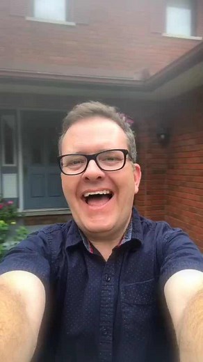 🎵Put a Popsocket on My Heart🎵 😂 #comedy #ExclusivelyMusically