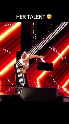 Briar Nolet's Stunning Acro Dance Performance