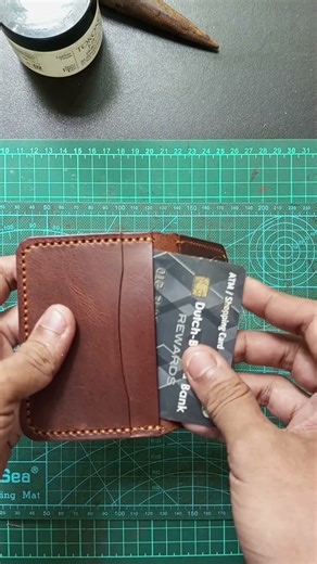 Handmade Leather Bifold Card Holder | Minimalist Wallet