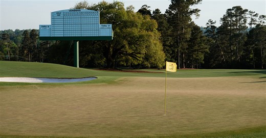 Every Hole at Augusta National - No. 18 Holly