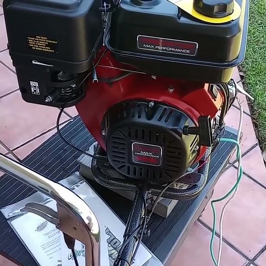 🔥 Predator 459cc on a Mudskipper Twister XL #mudskipper #boatlife #mudmotor