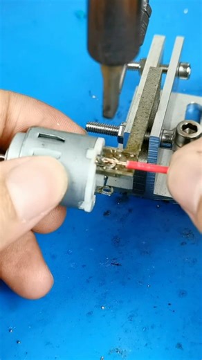 FIXBONDHO | 6 volt dc motor doldering by automatic robot. #diyelectronics #automation #factorytour #dcmotor #diy | Instagram