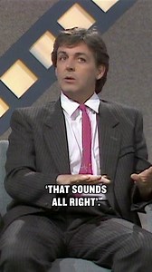 Paul McCartney Shares His Early Beatles Memories! | Celebs Up Close