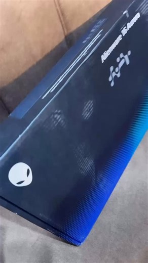 @crownking_gadgets on Instagram: "DELL ALIENWARE 👽 Aurora 16 Intel core i7 15th Gen 1TB SSD *16GB RAM* & *32GB RAM* *Available* ‼️ 8GB RTX 5060 BRANDNEW WITH 1 YEAR MANUFACTURER WARRANTY"