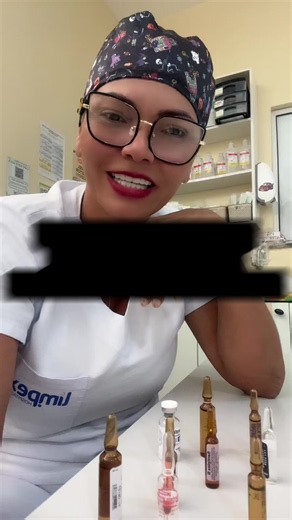 Diluição de medicamentos endovenosos 💉 A diluição correta dos medicamentos é uma etapa essencial para garantir uma administração segura e eficaz. Cada medicamento possui recomendações específicas quanto ao tipo de diluente, volume e velocidade de infusão, fatores que ajudam a preservar sua estabilidade e reduzir o risco de reações adversas e complicações, como flebite e extravasamento. O profissional de enfermagem deve sempre seguir a prescrição médica, os protocolos da instituição e as orienta