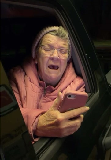 GRANDMA AT DRIVE THRU! 🚗👵🏻😂 | angry grandma