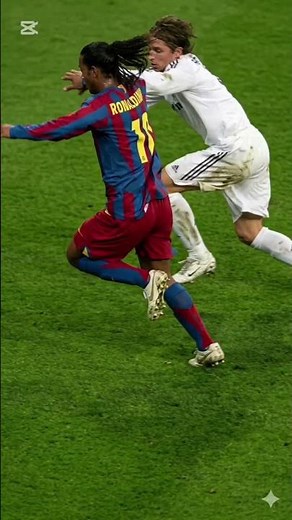 Ronaldinho – Le joueur qui a rendu le football magique #ronaldinho #shorts #football