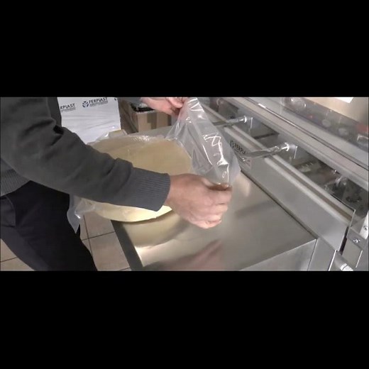 Machines sous vide pour emballage et conitionnement grosse meule fromage. barre soudure mm 800