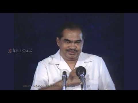 தேவன் நம்மோடு பேசும் விதங்கள் | Bro. D.G.S. Dhinakaran | Sermon | Jesus Calls