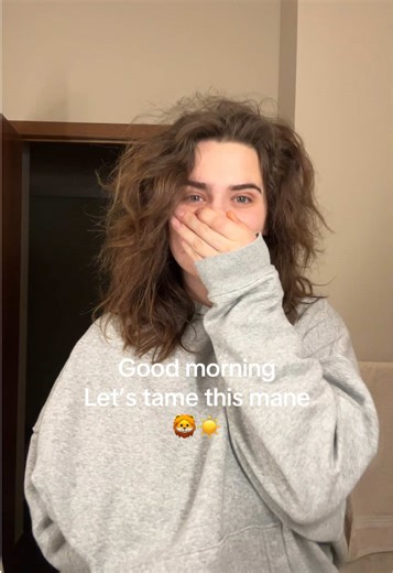 How to Tame Bed Head Like a Pro