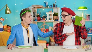 ¡RETO DE DIBUJO! EL PRIMERO EN TERMINAR LA ESCUELA DE ARTE GANA || Los mejores trucos por 123 GO! | 123 GO Spanish