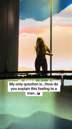 How tho. @Kelsea Ballerini #kelseaballerini #kelseaballerinitok #concerts #tour #kb