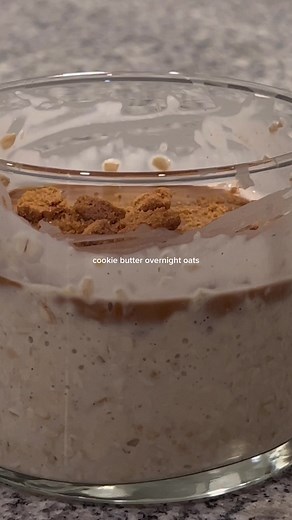 She’s a cookie butter GWORL! This like unhealthy, healthy lol idc y’all it’s that time of the month baby I had to make sum shake 😂 lmk if u guys try! #fy #fyp #explorepage #overnightoats #overnightoatsrecipe #cookwithme #quickrecipes #breakfastideas