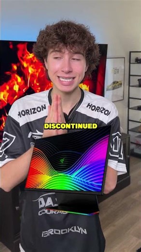 Gaming on a RAZER Only Streaming Setup!