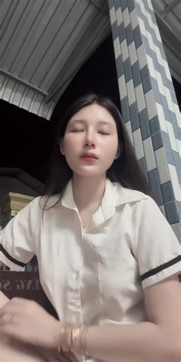 phải lén lút cũng mệt ghê !!!!