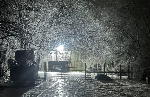 Power outages impacting thousands across Middle TN