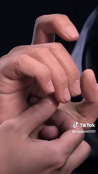 $10,000 Terminator 2 T-800 life-size Bust by Queen Studios 🔥 #judgementday #terminator #queenstudios #arnold #lifesize #t800bust #arnoldswarzenager #fyp #statuecollector #t800 #collectibles #collection #movies #nostalgia #terminator2 #terminatorbust #amazing #unboxingtiktok #unboxing