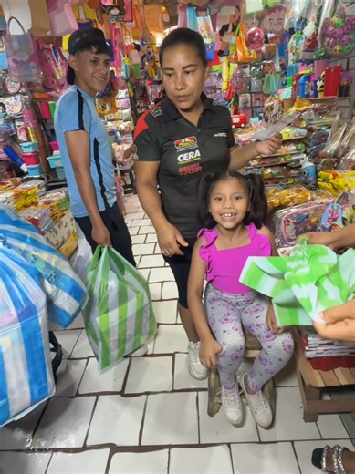 Compras de Cumpleaños: Ahorros y Sorpresas para Yolit