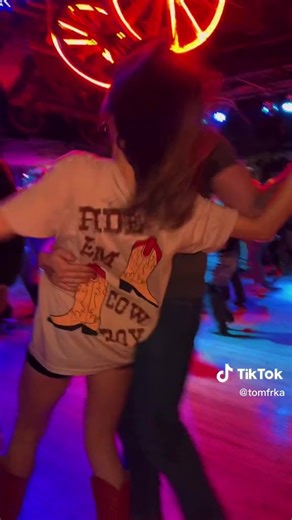 We'll see you on the dance floor tonight! 💃🕺Free line dance lessons at 7:30PM 📸 @tomfrka #cej #cottoneyedjoe #linedancelessons #linedance #knoxvilledanceclub | Cotton Eyed Joe