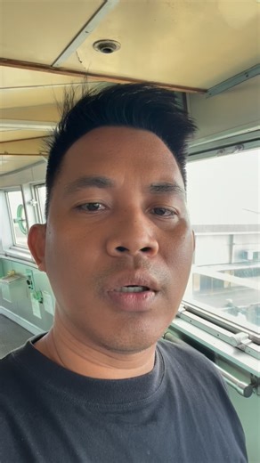 A rotary wiper on a ship's wheelhouse, commonly known as a clear view screen, spin window, or Kent screen, is a specialized device designed to maintain, clear, and unobstructed vision for the bridge team in harsh weather conditions, such as heavy rain, snow, or sea spray. Unlike conventional linear wipers, this device uses a rotating glass disk to instantly throw off water and prevent icing. | Estrobo Vincent