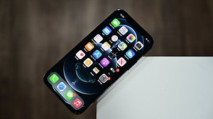 Apple now required to offer Russian iPhone users local apps at setup | AppleInsider