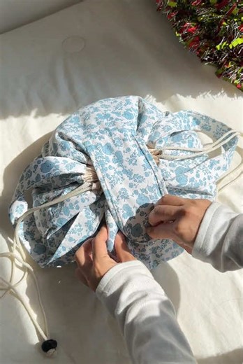 Magic Pocket Lazy Makeup Bag Review