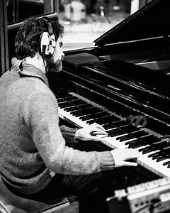 Kit Downes Concert & Tour History  | Concert Archives