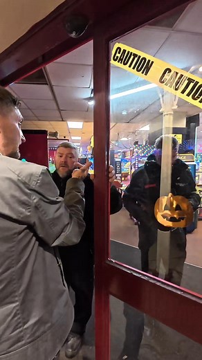 148K views · 409 reactions | Procedures go out the window the second things get real — except for the security guard  #StayCalmStayTrained | UK Protest Live | Facebook