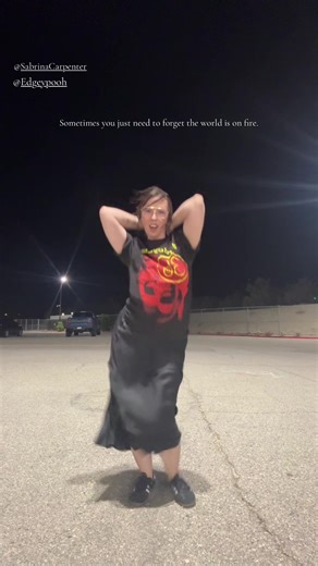 🪩✨Some good old fashioned fun sure numbs the pain. (With a special appearance from Kimmy!)✨🪩@Sabrina Carpenter @Edgeypooh #gogojuice #sabrinacarpenter #fdt