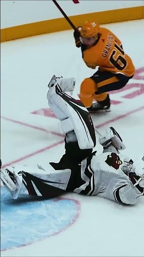 Watch these goalies flash the leather! #NHLGoalieWeek 😮‍💨🫢