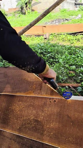 Hand Saw vs Power Tools?! This Simple Trick Gives Cleaner Wood Cuts