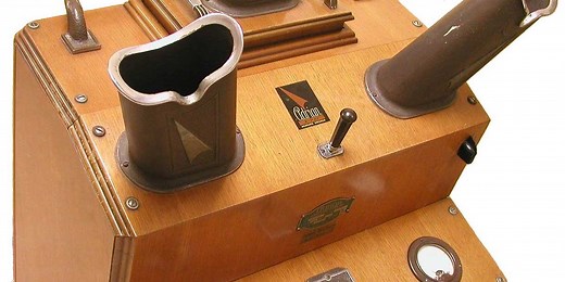 When X-Rays Were All the Rage, a Trip to the Shoe Store Was Dangerously Illuminating