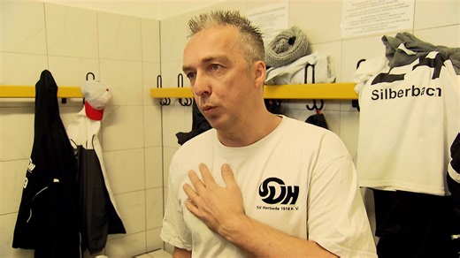 Guido Silberbach hat in allen Ligen ein Tor geschossen. Jetzt ist er leider mit 58 Jahren verstorben. Wir denken gerne an unseren Besuch bei ihm zurück ❤️ | Zeiglers wunderbare Welt des Fußballs