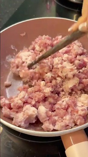 How to make super addictive caramelized pork with fermented shrimp sauce