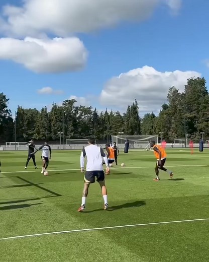 568K views · 10K reactions | Rate the touch and finish  #viralreelschallenge #viralvideoシ #CFC | Chelsea News CLUB | Facebook