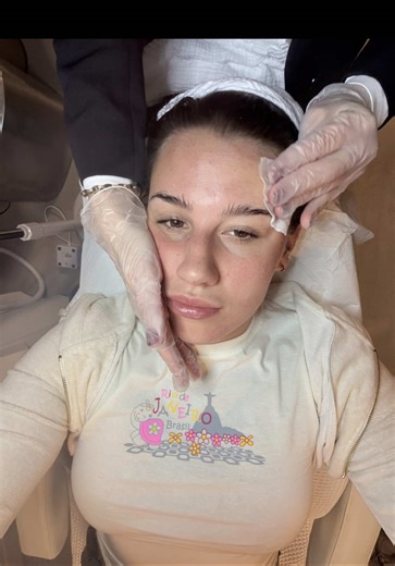 Pregnancy Skin Update: Managing Acne and Treatments