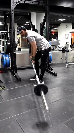 Hissy Max Bench Training: Gymshark and NOCCO Collaboration