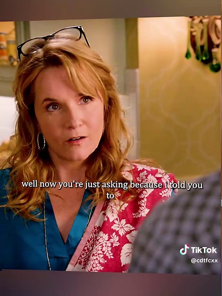 Switched at Birth: Two girls with swapped lives, their struggles and growth. #switchedatbirth #baykennish #daphnevasquez #teenDrama #tvshow