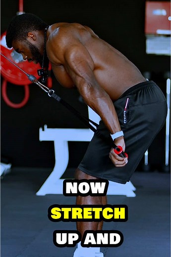 Try this triceps push down technique using the double handle rope. Way better than kickback with dumbbell. Comment the word “fat loss” and I will send you my free guide to building muscle and losing body fat. ❤️like and follow for more tips like this. . . . #fitness #fitnessadvice #bodybuilding #gymtips #workouttips #workouttutorial #workout #triceps #tricepspushdown