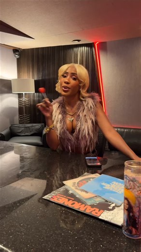 Sevyn Streeter | “🗣️Empty the clip” they said😂……yall not gon keep cursing me out on this app lmao. I gotta give it to you, yall got some good ass ears... | Instagram