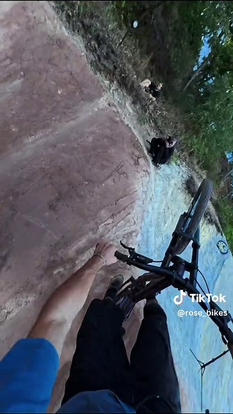 Lucas Huppert on the Rose Scrub — MTB POV airtime