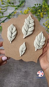 166K views · 894 reactions | DIY leaf tutorial | clay leaf| clay craft  Sharing super easy and interesting process of making clay leaf for art projects Material used Fevicryl mould it/ air dry clay Toothpick Comb Talcum powder Happy weekend dosto.... Stay connected for many more interesting art hacks #fevicrylmouldit #hobbyideasindia #diytutorial #creativeidea #clayartwork #arthacks #contentdesign #craftycharu | craftycharu | Facebook