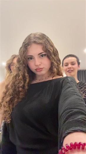 0:00 su rayplay ultimi 6 episodi!!✨🩷#marefuori #marefuori6 #fyp @Carlotta Pinto @Cartisia Somma