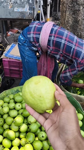 guava spicy chat ! guava #streetfood #strrefoods #guava