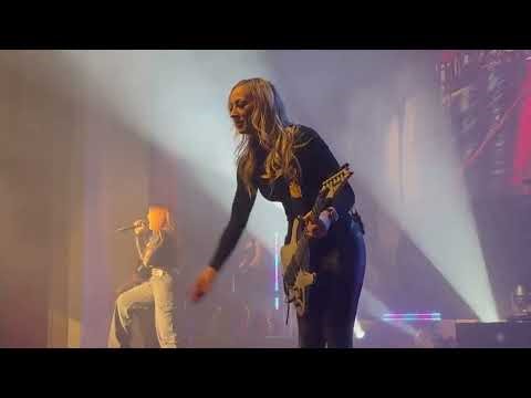Nita Strauss - Dead Inside - Live Denver, CO 3/3/2025